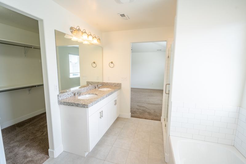 217 N 590 E — bathroom